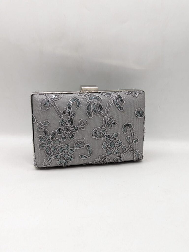 Dana Cut Clutch