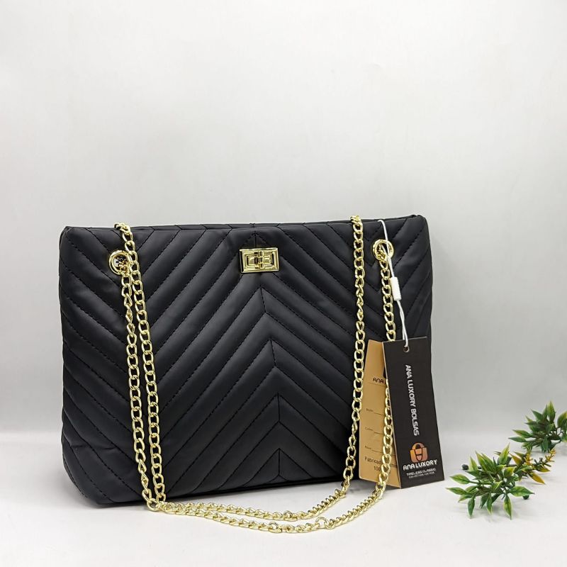 SHOULDER BAG