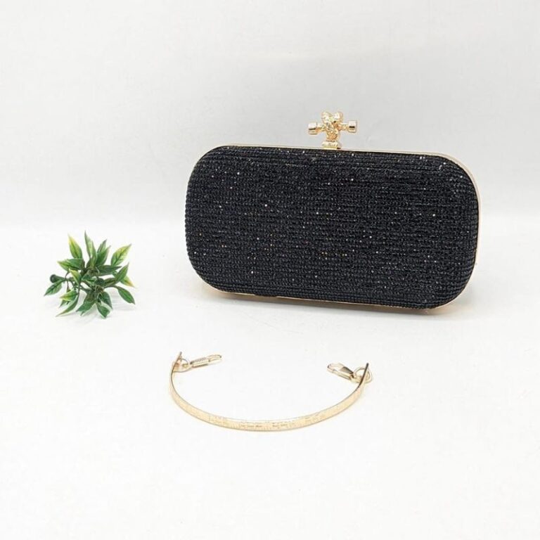 OVAL ZIRCON CLUTCH