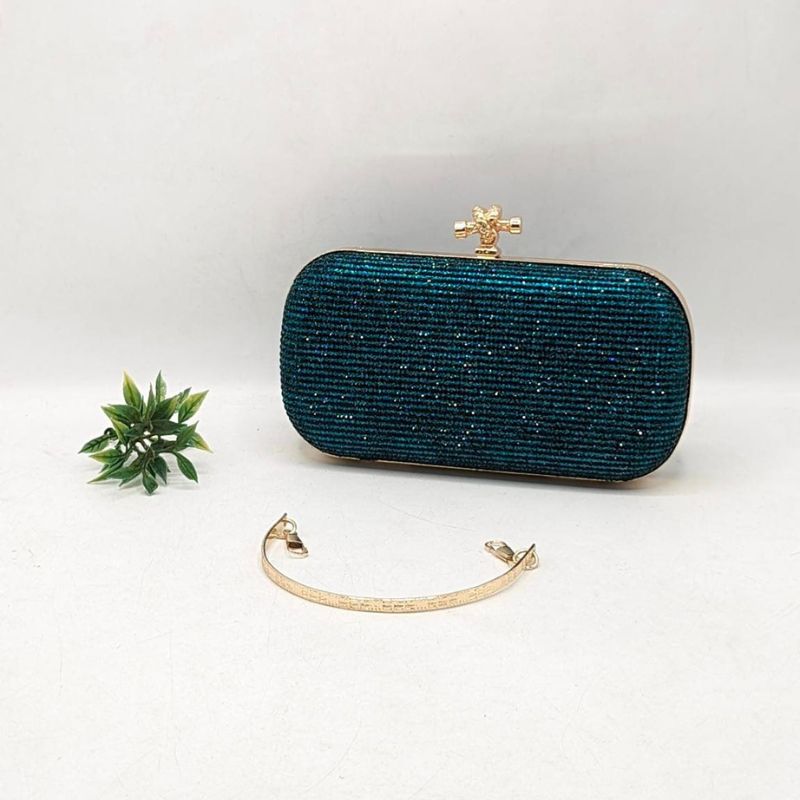 OVAL ZIRCON CLUTCH
