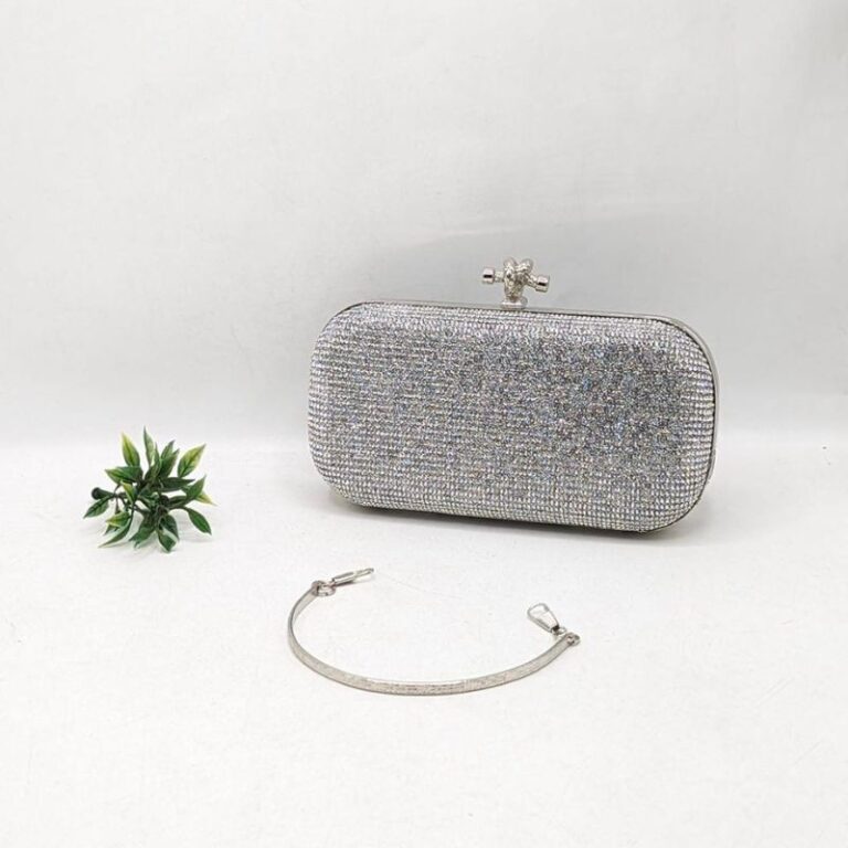 OVAL ZIRCON CLUTCH