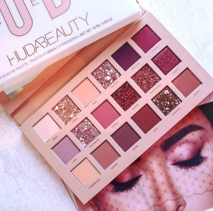 NUDE EYESHADOW PALETTE